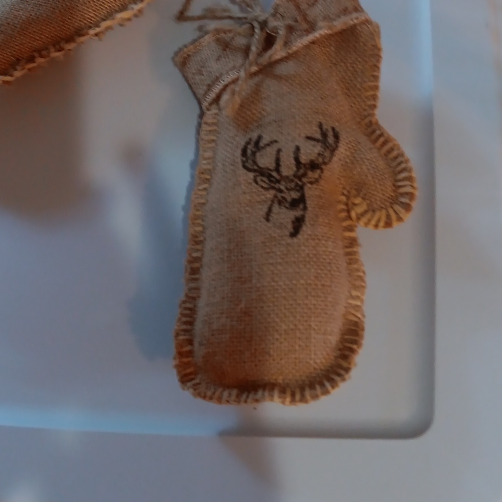 Rustic Burlap Mittens with Deer Design - Picture 3 of 3
